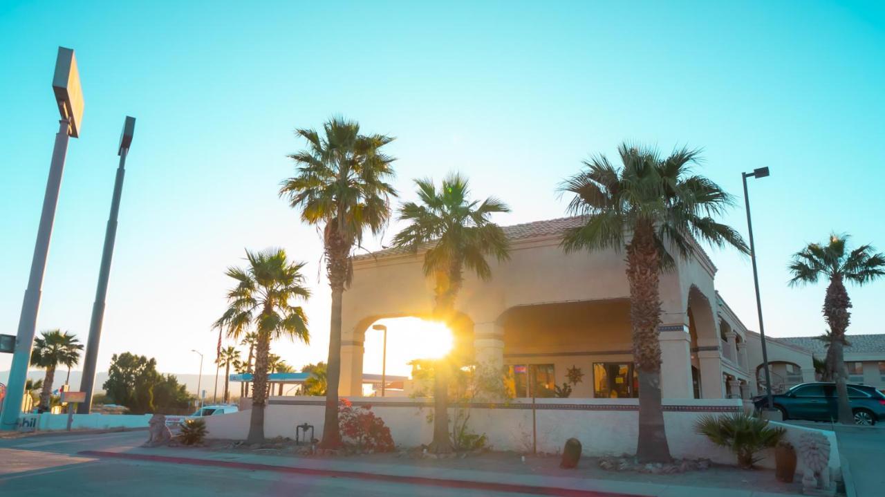 Rio Del Sol Inn Needles Exteriör bild